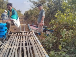 Battambang - bamboo train one way 1