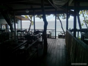 Bohol - bee farm dining room