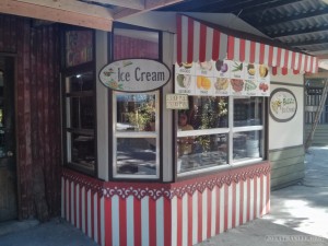 Bohol - bee farm ice cream