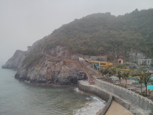 Cat Ba - bike tour waterpark