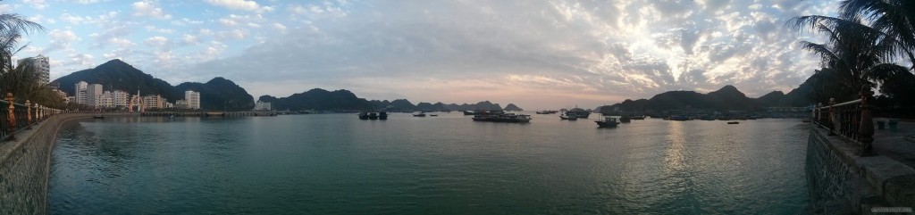 Cat Ba - panorama port 1