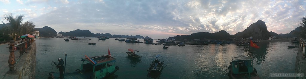 Cat Ba - panorama port 2