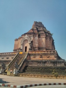 Chiang Mai - Wat Chedi Luang damaged