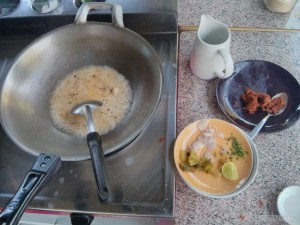 Chiang Mai - cooking class curry cooking