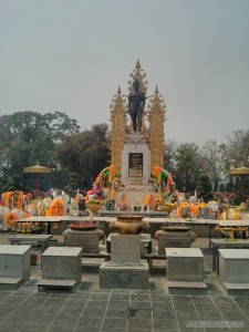 Chiang Rai - King Mengrai monument