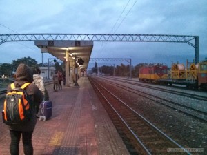 Chishang - waiting for train