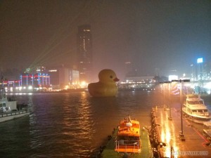 Giant rubber ducky - side view