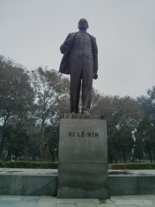 Hanoi - Lenin statue