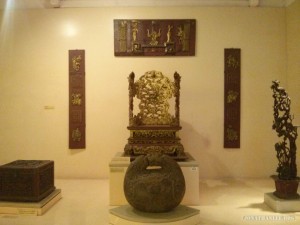 Hanoi - history museum carvings