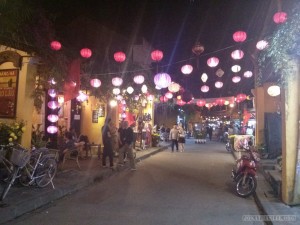 Hoi An - streets at night 3