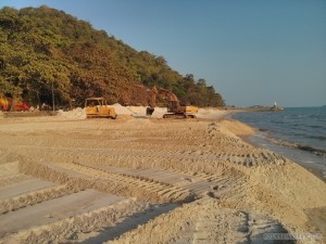 Kep - beach building 2