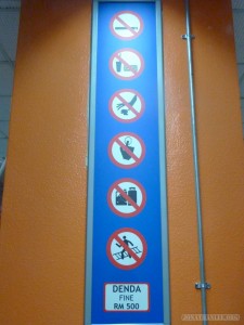 Kuala Lumpur - no alien ET fingers