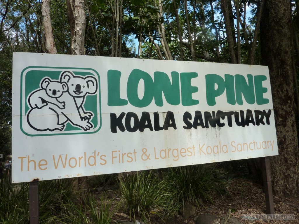 Lone Pine sanctuary - welcome sign