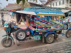 Luang Prabang - hippie tuktuk