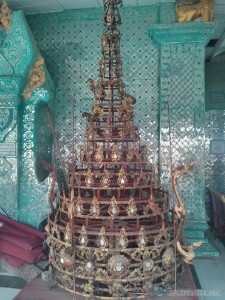 Mandalay -  Kuthodaw Pagoda old umbrella