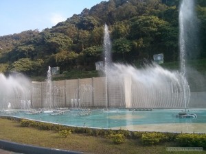 Taiwan Zoo - fountain 1