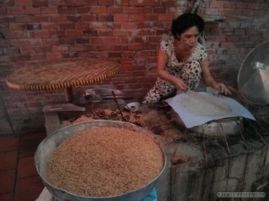 Mekong boat tour - sesame bread