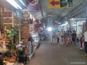 Taa Sadej market 1