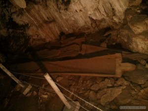 Pang Mapha - Lod Cave coffin 2
