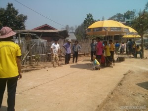 Pang Mapha - exploring Red Lahu village bowling 1