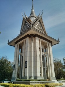 Phnom Penh - Choeung Ek pagoda 2