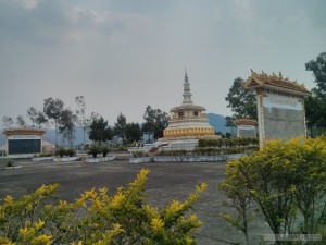 Phonsavan - Laos war memorial