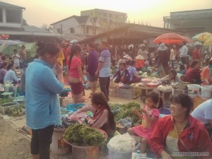 Phonsavan - local market