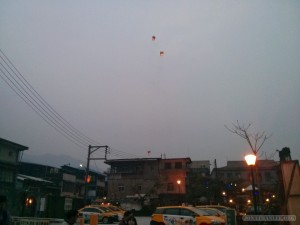 Pingxi - Shifen sky lanterns over town 1