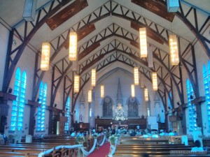 Puerto Princesa - Immaculate conception cathedral inside