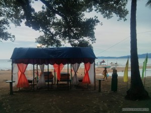 Sabang - massage on the beach