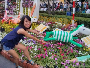 Saigon during Tet - flower street Sally