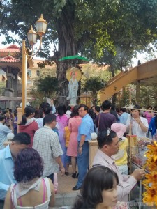 Saigon during Tet - pagoda filled with people