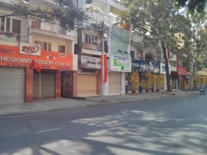 Saigon during Tet - street stores closed