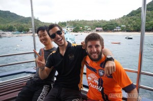 Scuba diving on Koh Tao - with partner and instructor