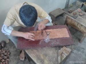 Siem Reap - Artisans d'Angkor copper working