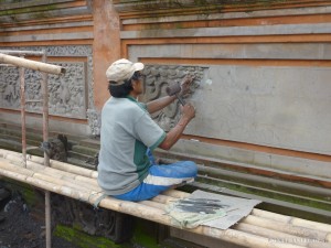 Ubud - Balinese stone carving