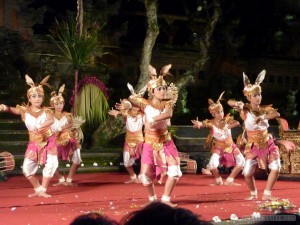 Ubud - rabbit dance