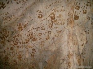 Vang Vieng - Blue Lagoon cave handprints