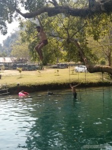 Vang Vieng - Blue Lagoon jump 2