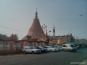 Yangon - Botahtaung Pagoda 2