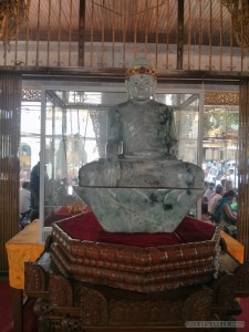 Yangon - Shwedagon pagoda jade buddha