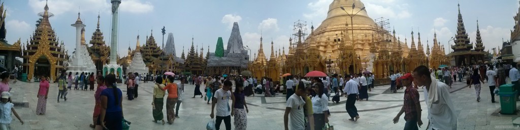 Yangon - panorama Shwedagon pagoda 1