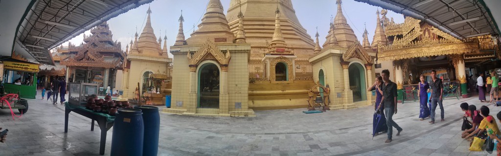 Yangon - panorama Shwedagon pagoda 3